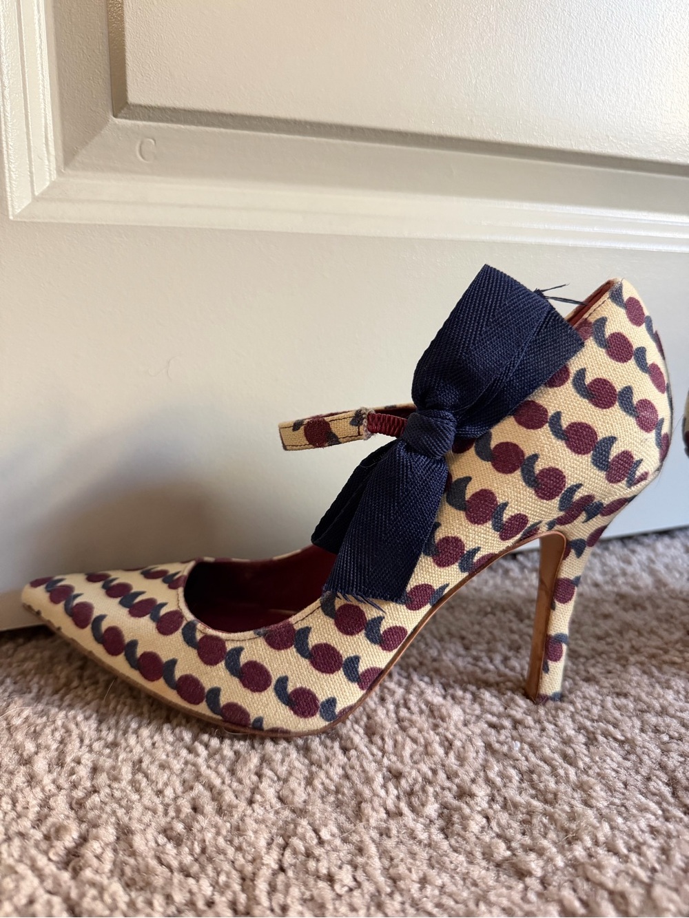 Tory Burch Cream Pump with Burgundy Dot Pattern and Navy Bow
